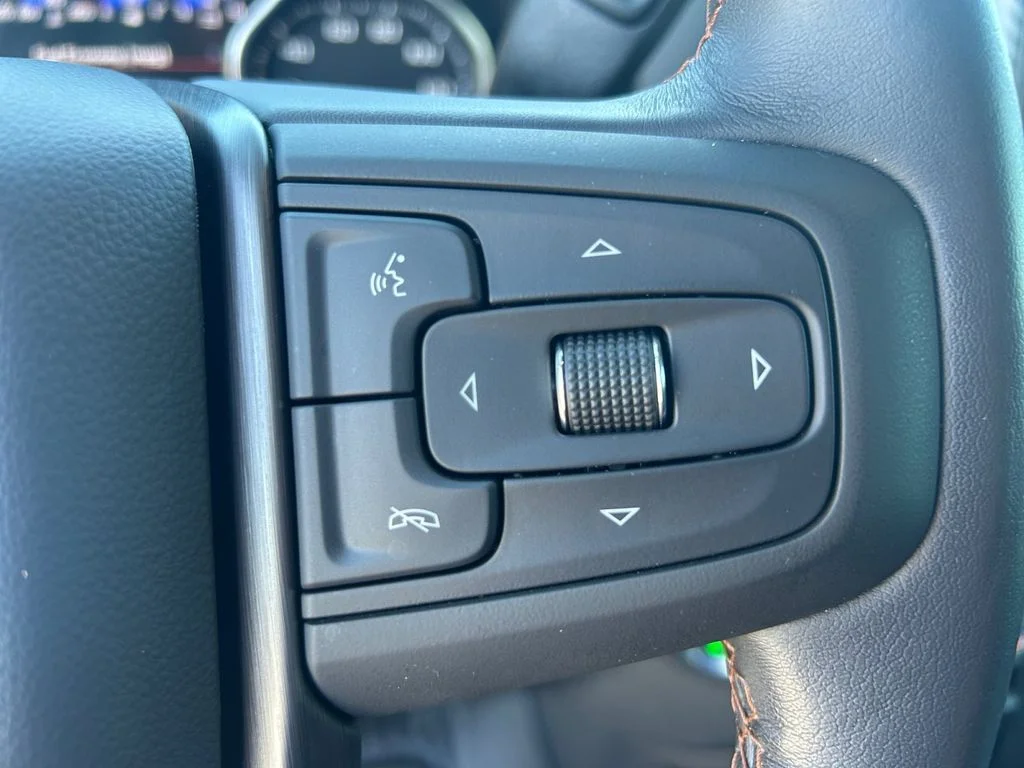 Used 2021 Gray GMC AT4 image 19