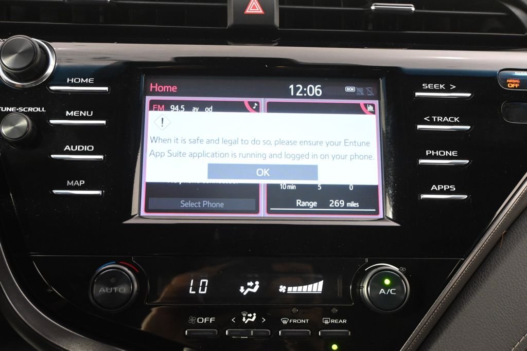 Used 2019 Midnight Black Metallic Toyota SE image 29