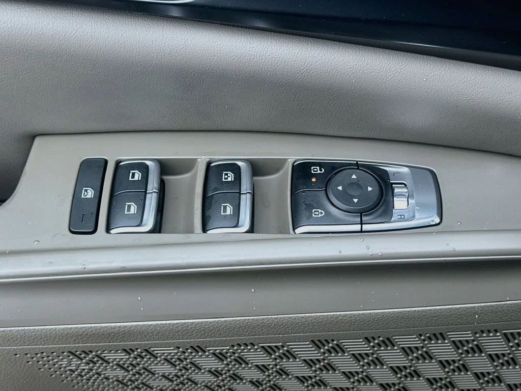 New 2027 Panthera Metal Kia LXS image 18