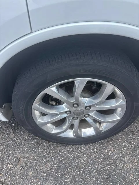 Used 2016 White Dodge Citadel image 3