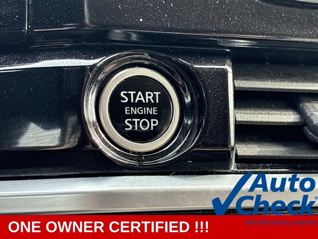 Used 2023 White Nissan SL image 29