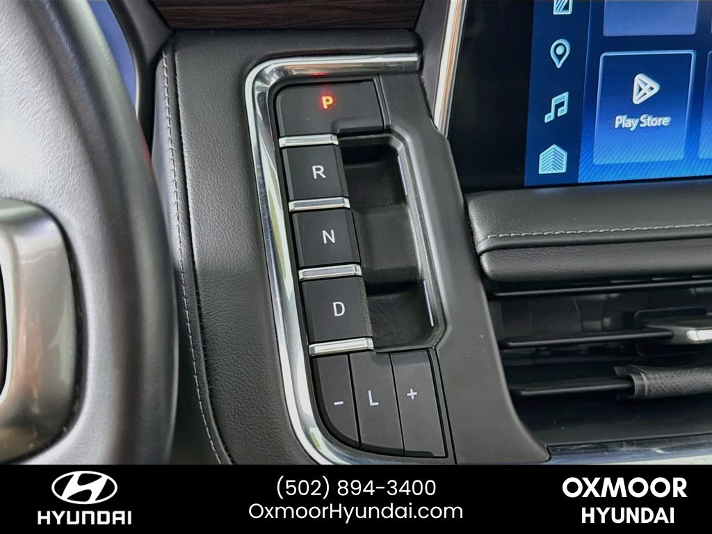 Used 2023 Black Chevrolet Z71 image 16