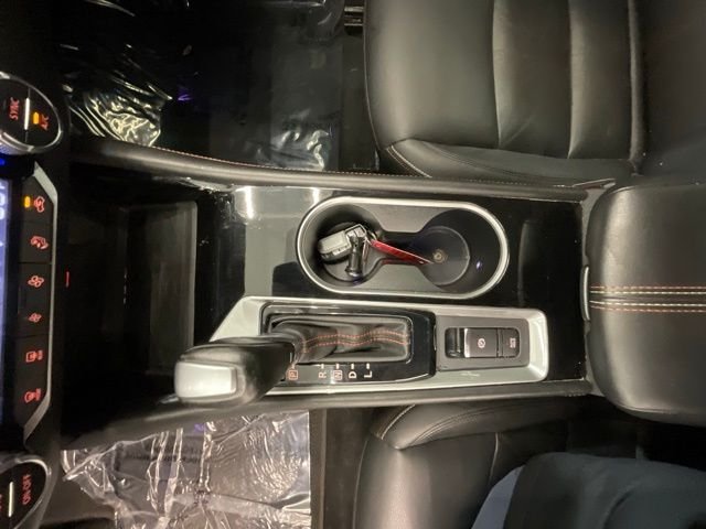 Used 2023 White Nissan 2.0 SR image 21