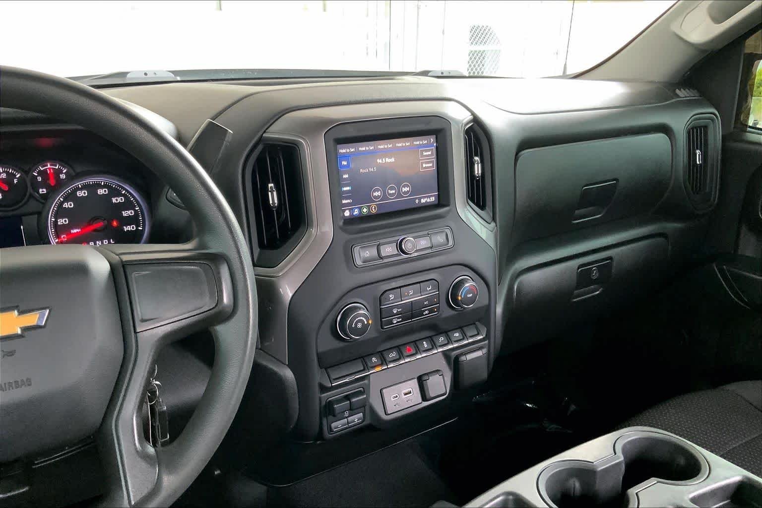 Used 2021 Satin Steel Metallic Chevrolet Custom image 7