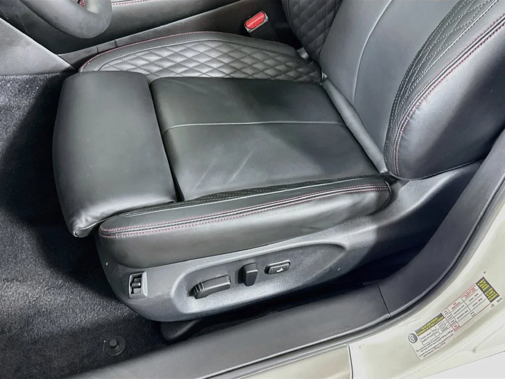 Certified Used 2023 White INFINITI Red Sport 400 image 26