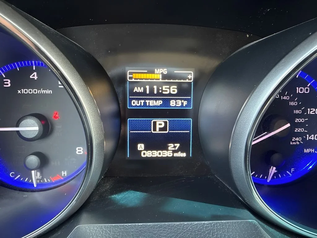 Used 2018 Silver Subaru 2.5i Premium image 24