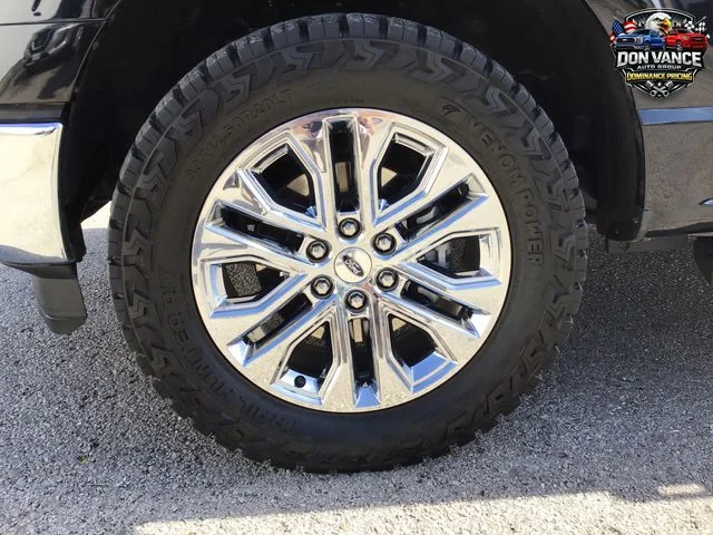Used 2024 Black Ford XLT image 26