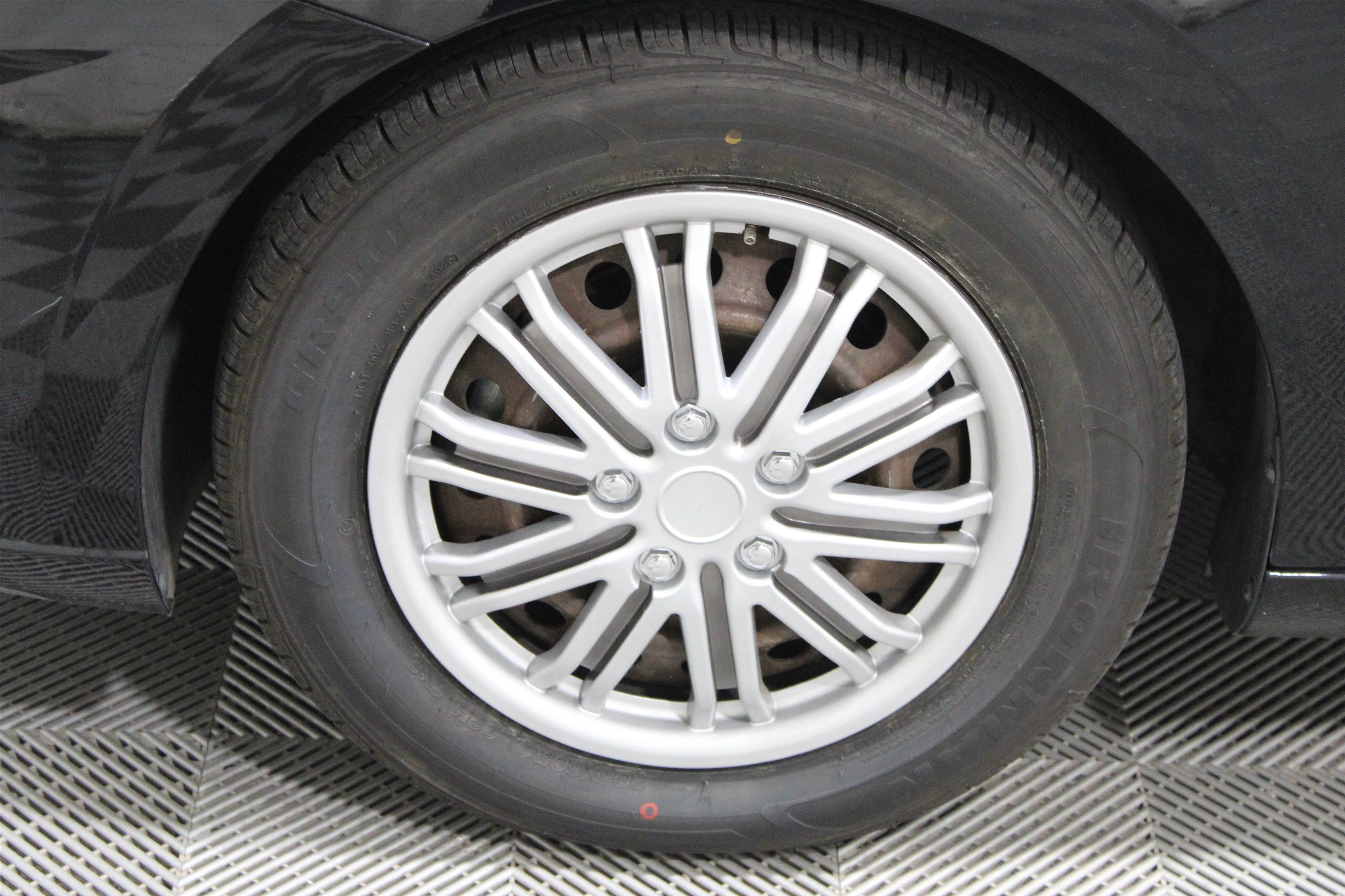 Used 2023 Onyx Black Hyundai SEL image 34