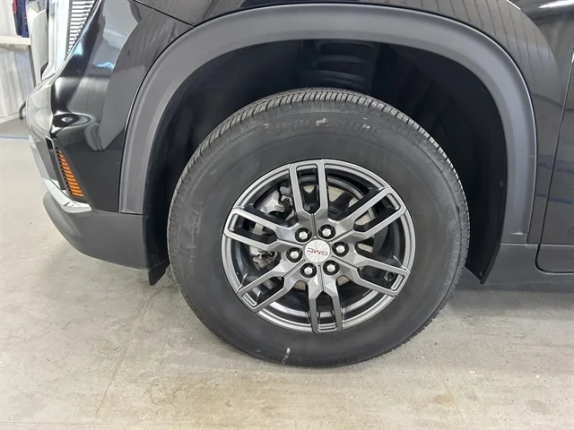 Used 2025 BLACK GMC FWD Elevation image 14
