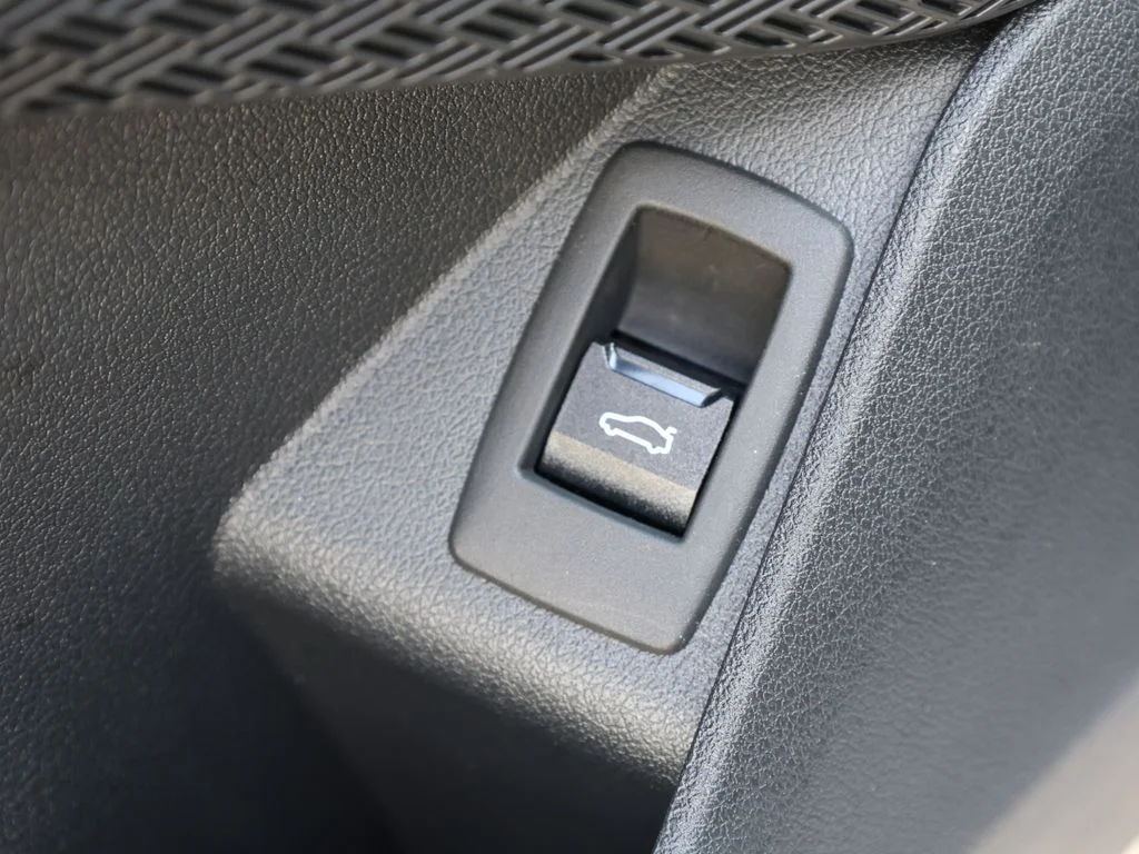 Used 2026 Silver BMW M35i image 13