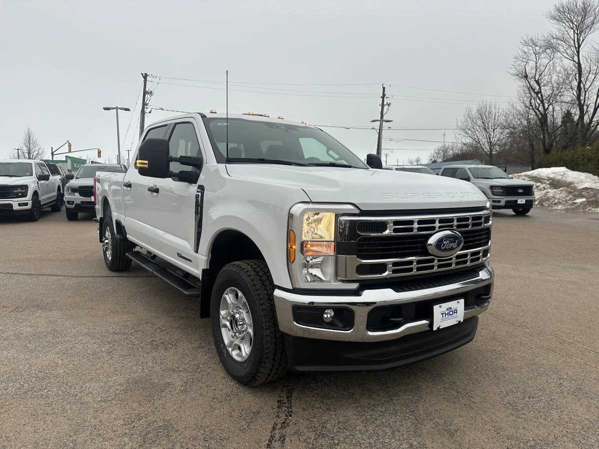 New 2026 White Ford XLT image 3
