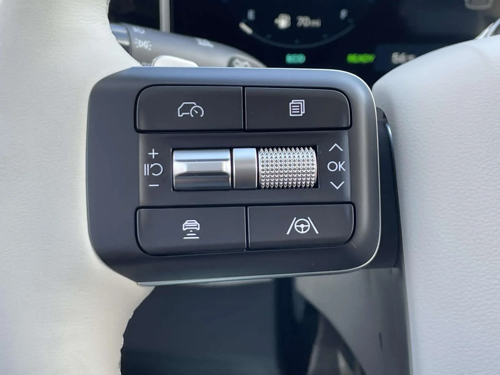 New 2026 Serenity White Hyundai Limited 6P image 30