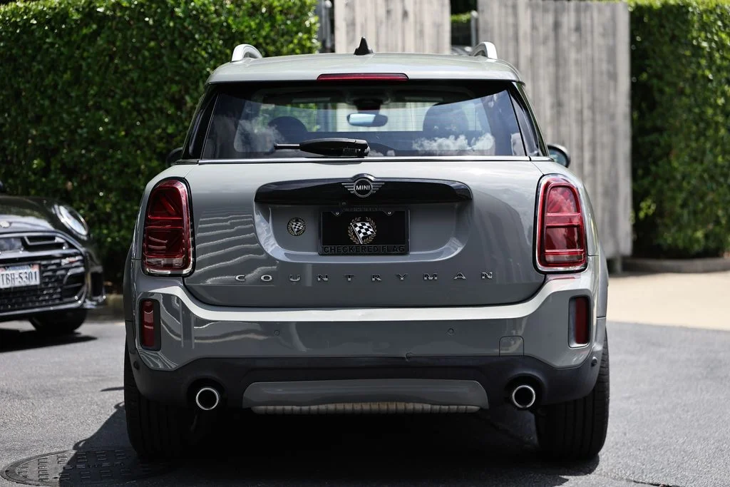 Used 2021 Moonwalk Gray Metallic MINI Classic image 11