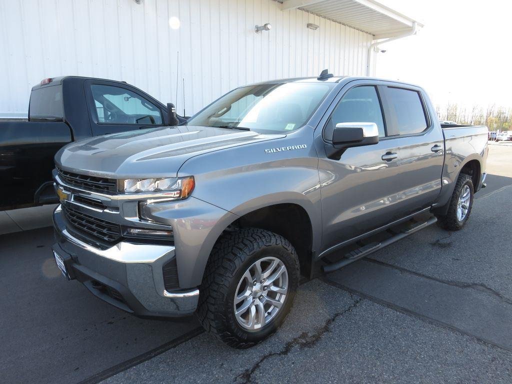 Used 2022 Steel Metallic Chevrolet LT image 10