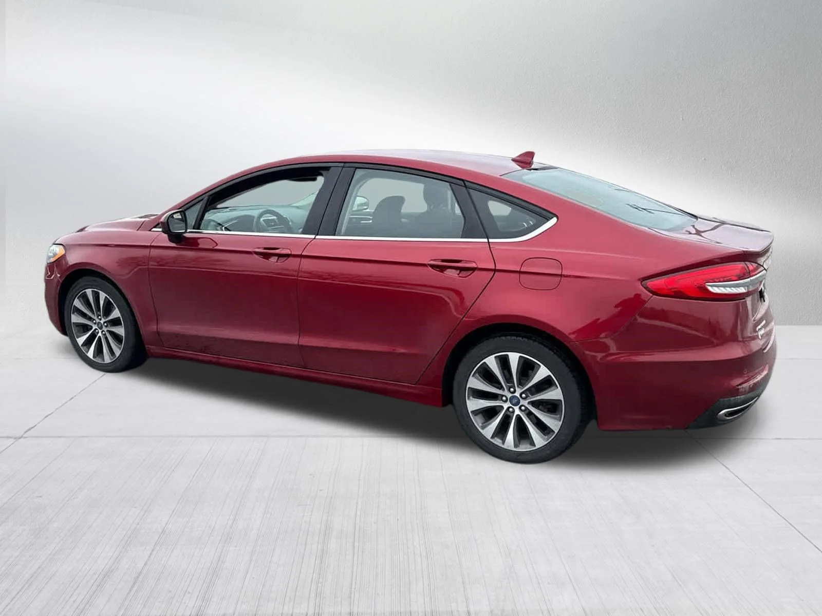 Used 2019 Ruby Red Metallic Tinted Clearcoat Ford SE image 7
