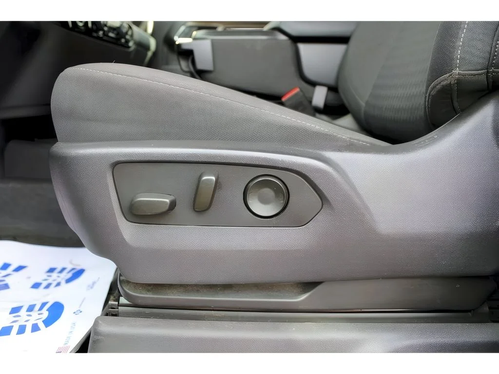 2023 Chevrolet Silverado 1500 LT - Photo 15