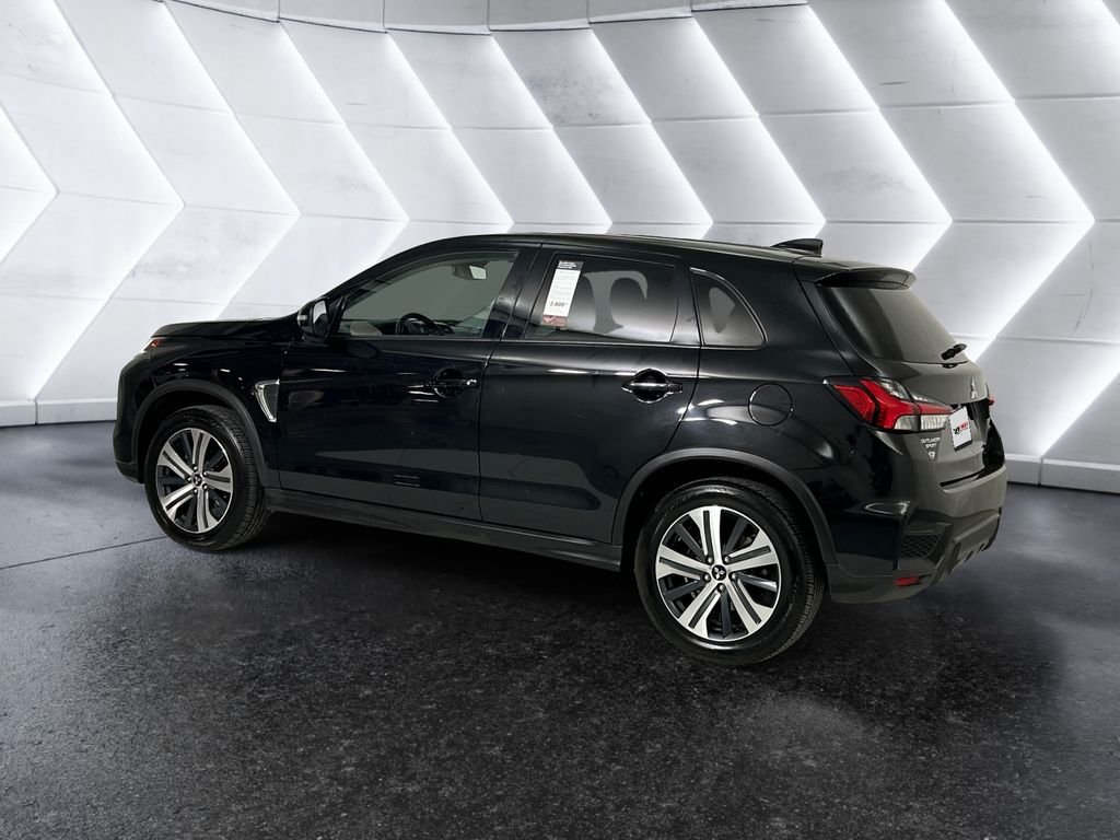 Used 2024 Black Mitsubishi 2.0 SE image 6