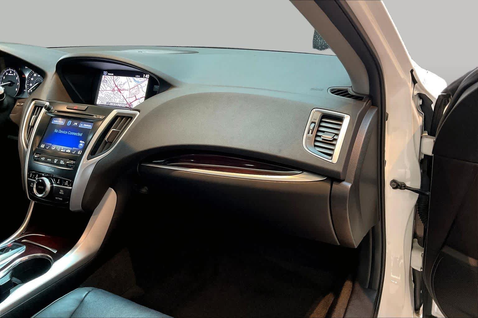 Used 2015 Bellanova White Pearl Acura V6 Tech image 18