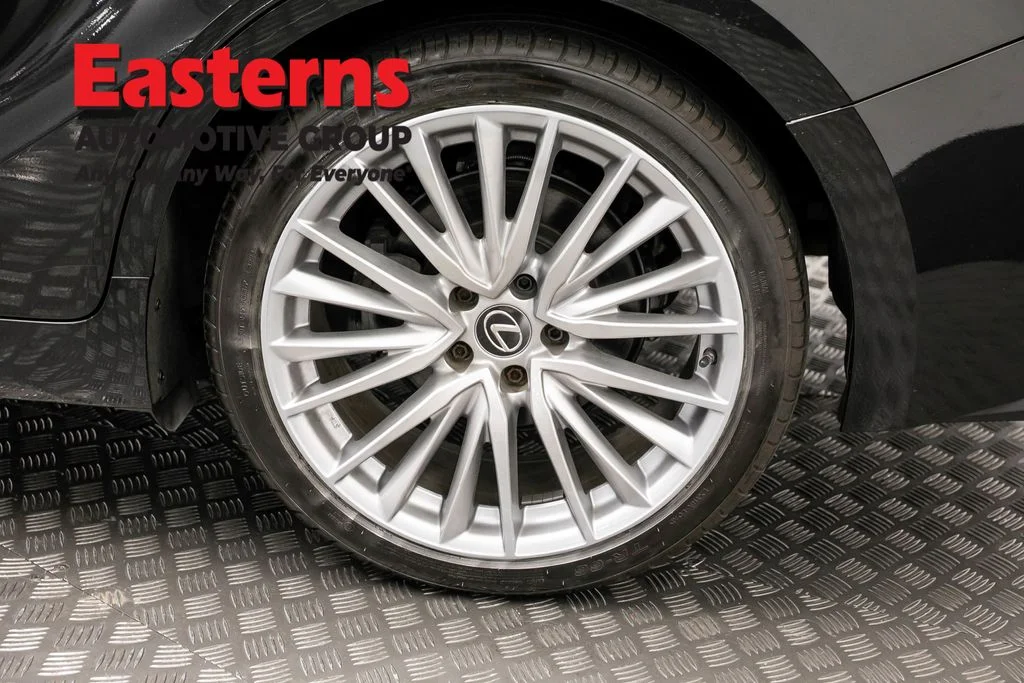 Used 2022 Black Lexus 300 image 34