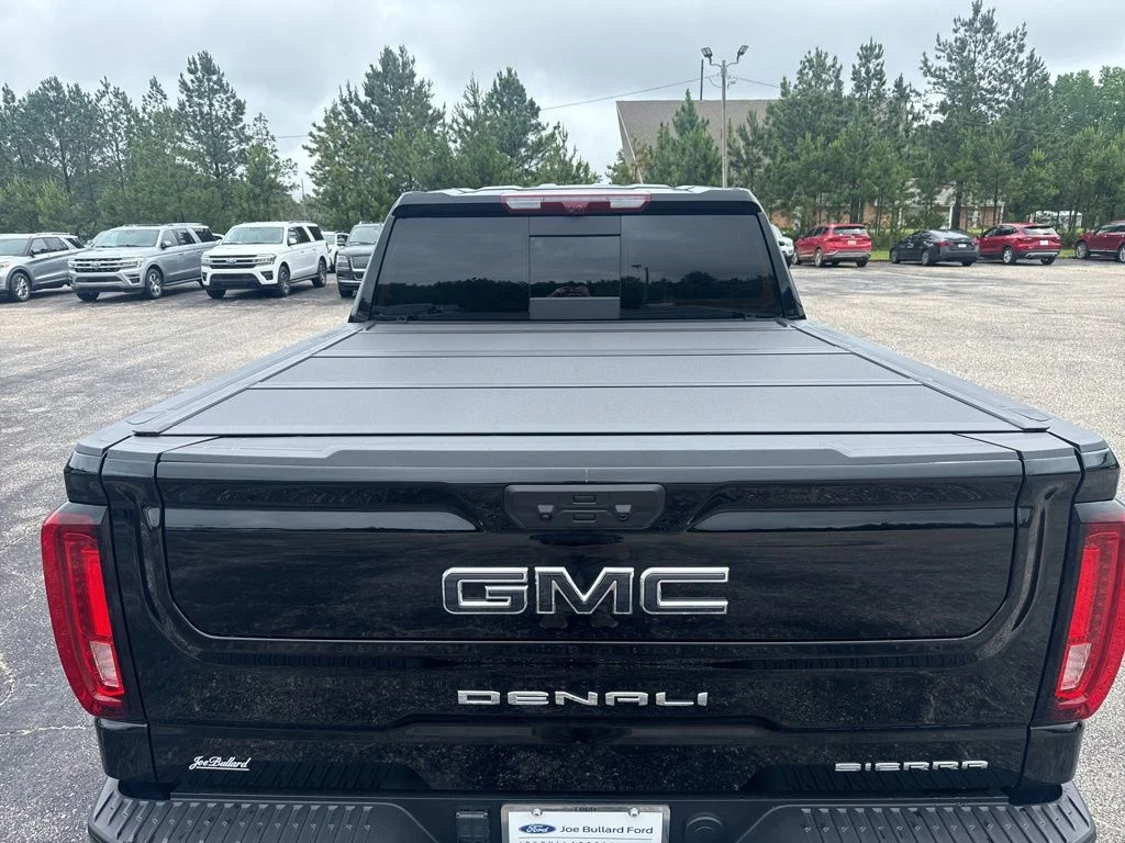 Used 2025 Onyx Black GMC Denali Ultimate image 29