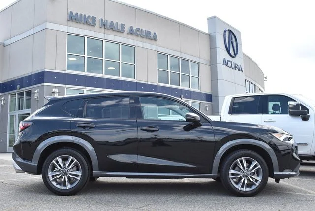Certified Used 2025 Crystal Black Pearl Acura AWD image 4