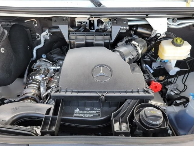 Used 2025 White Mercedes-Benz Cargo 144 WB image 25