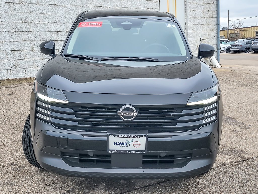 Used 2025 Super Black Nissan SV image 4