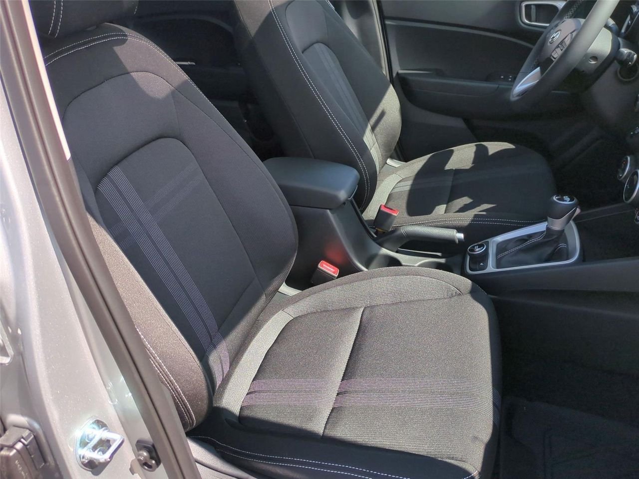 New 2026 Shimmering Silver Hyundai SEL image 36