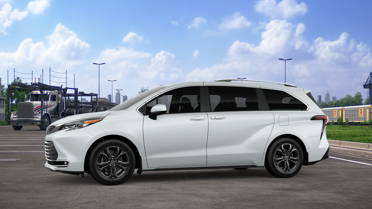 New 2026 Wind Chill Pearl Toyota Platinum image 3