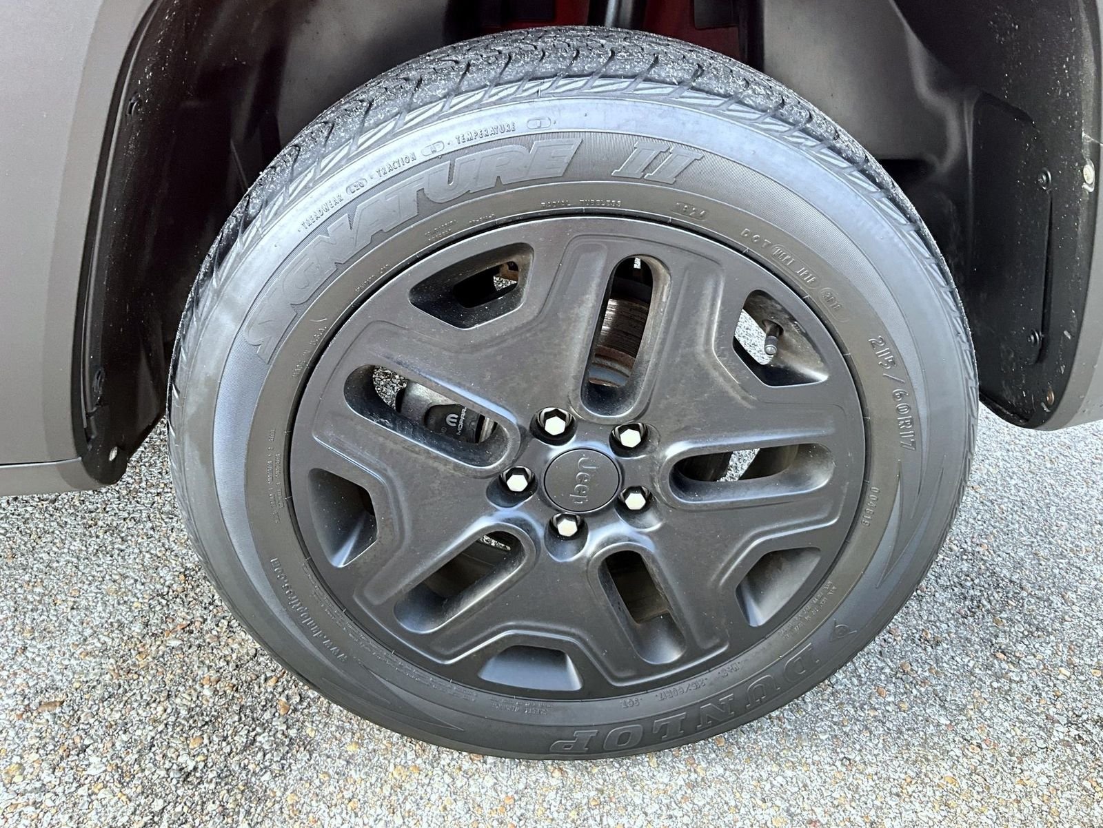 Used 2019 Red Jeep Sport image 24