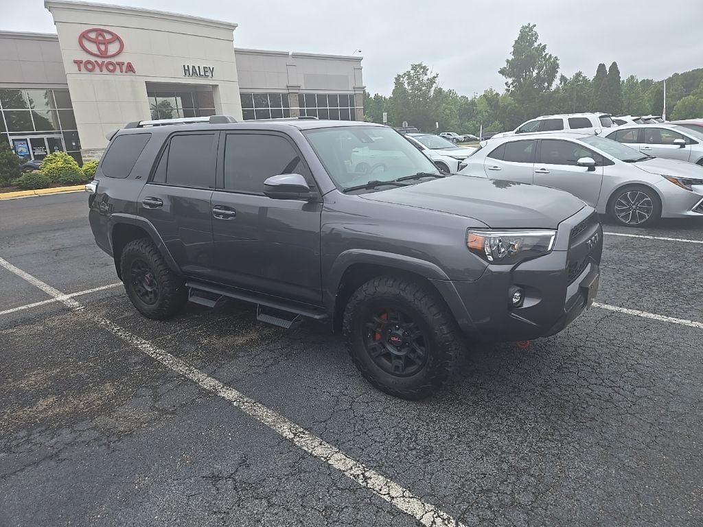 2022 Toyota 4Runner SR5 4WD V6's photo