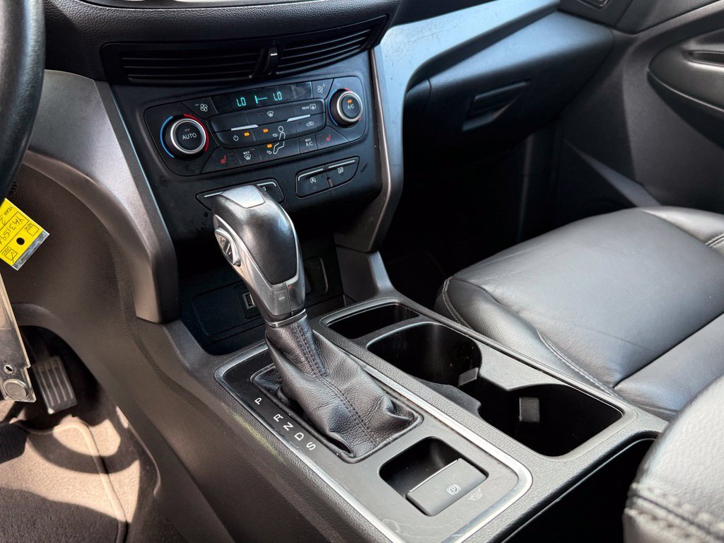 Used 2018 Blue Ford SEL image 14