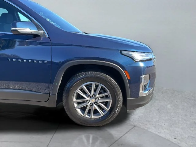 Used 2023 NORTHSKY BLUE METALLIC Chevrolet LT Cloth image 32