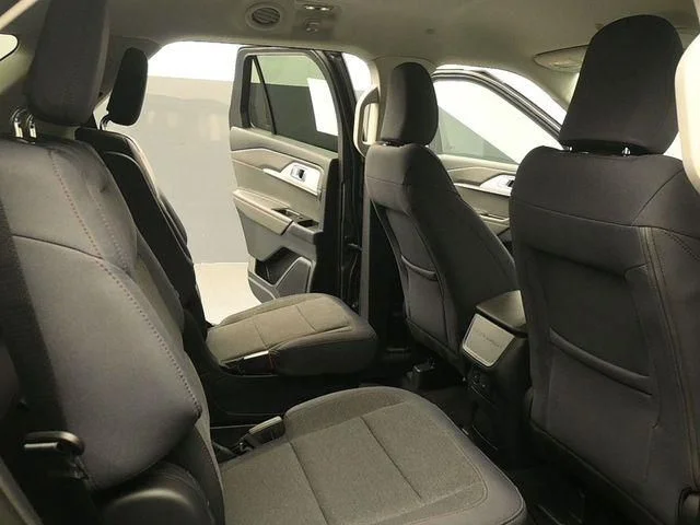 New 2026 Carbonized Gray Metallic Ford Active image 18