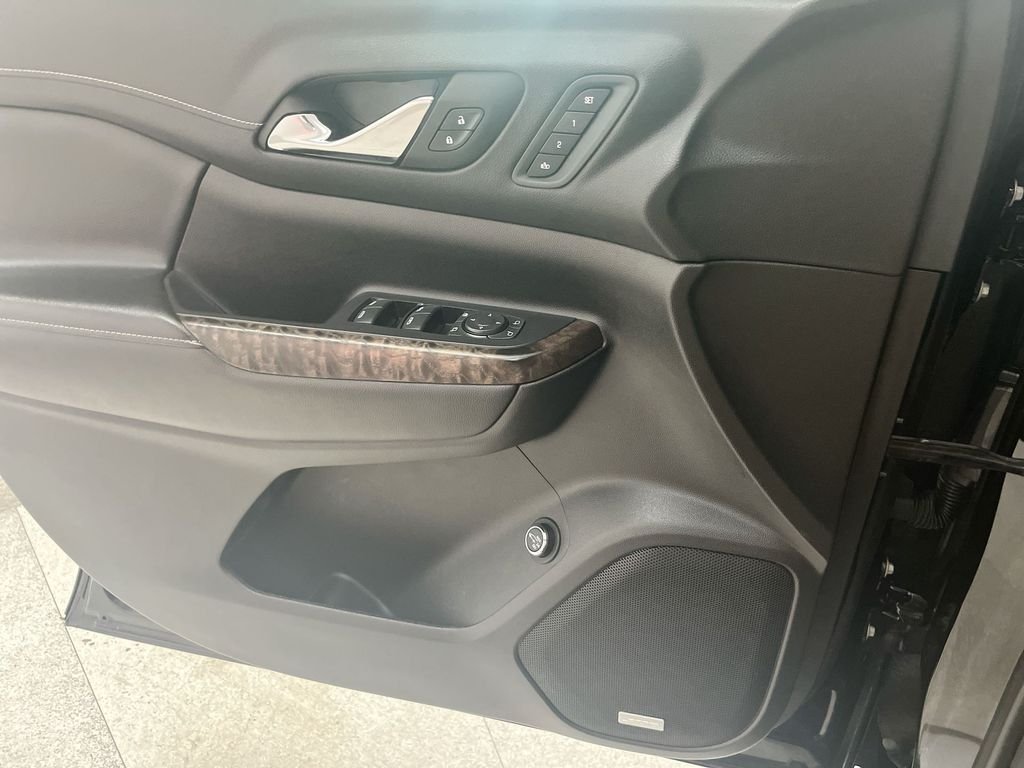 Used 2022 Black GMC Denali image 15
