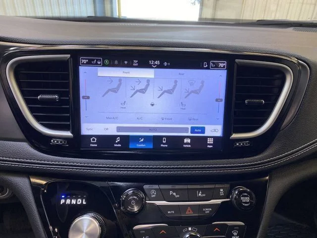2026 Chrysler Pacifica Select - Photo 44