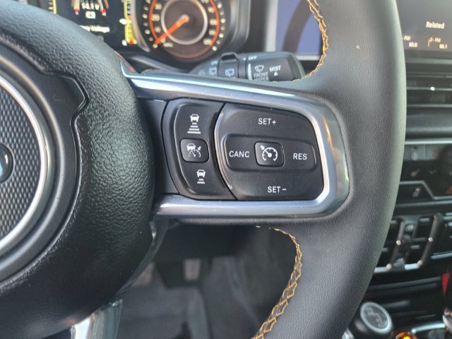 Used 2024 White Jeep Sahara image 18