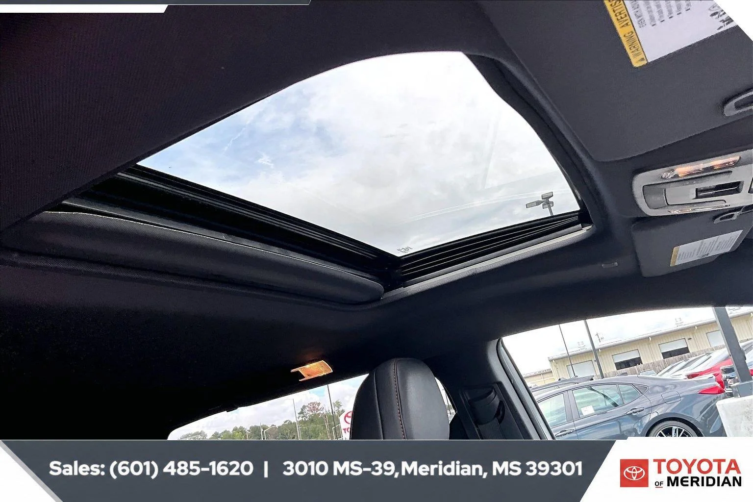 Used 2023 Cement Toyota XSE 7-Passenger image 16