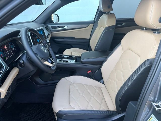 Certified Used 2024 Gray Volkswagen 2.0T SE w/Technology image 9
