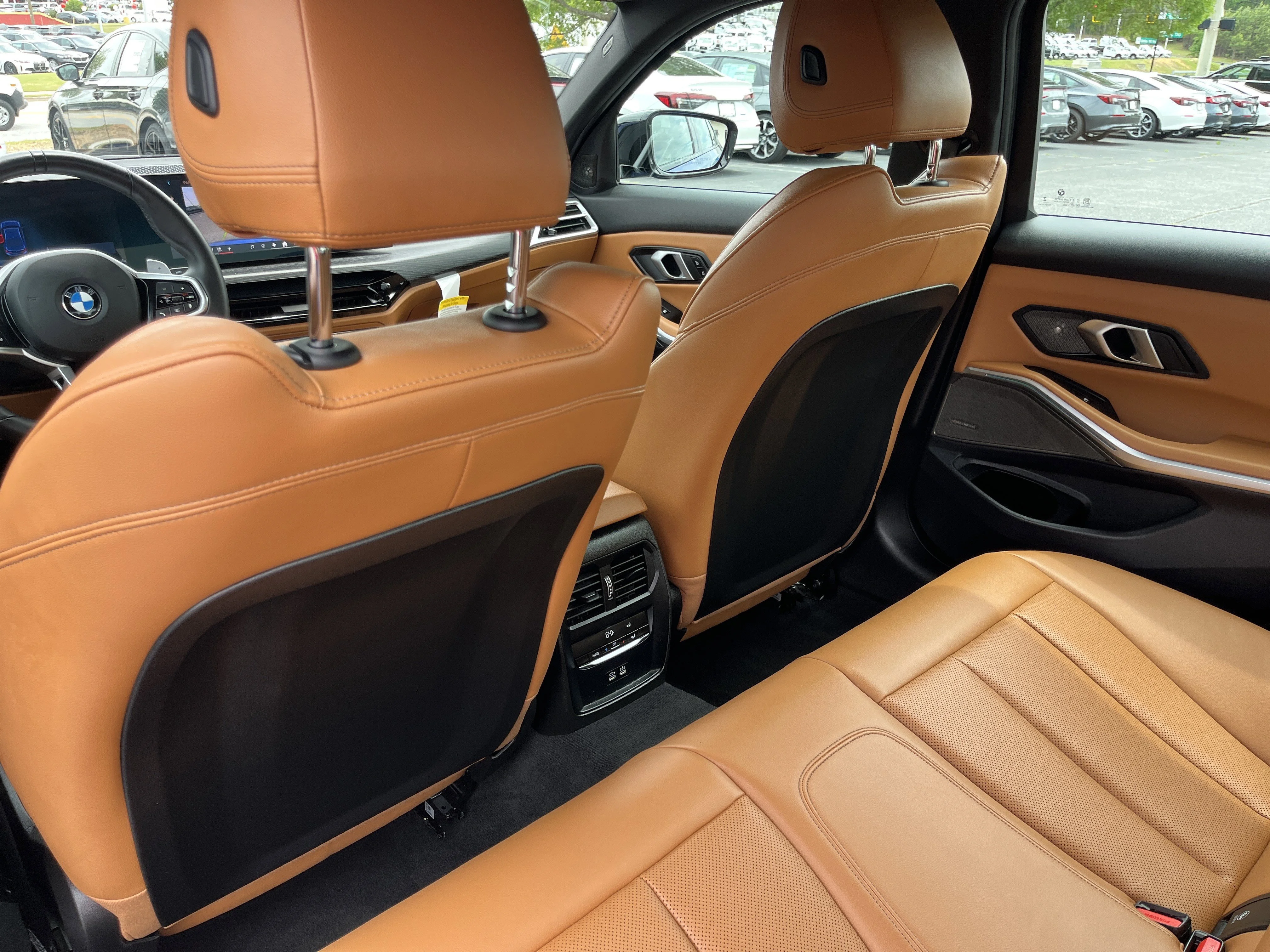 2025 BMW 3 Series 330i - Photo 21