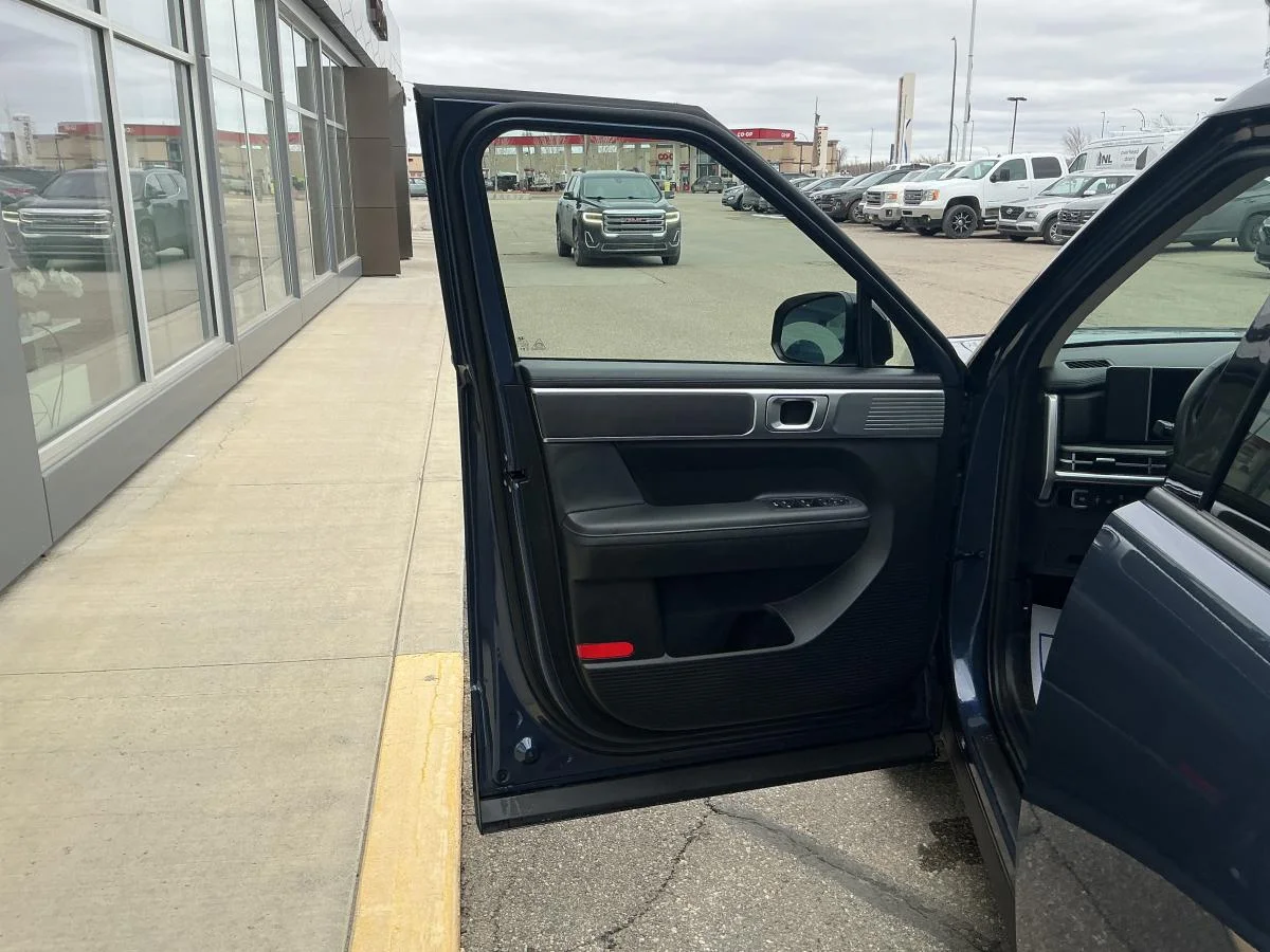 Used 2025 Blue Hyundai XRT image 15