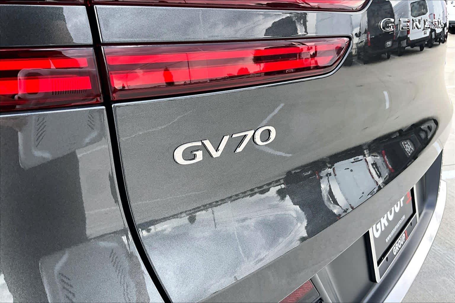 Used 2024 Makalu Gray Genesis 2.5T image 28
