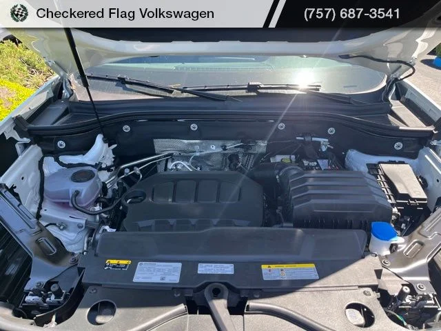New 2026 White Volkswagen 2.0T SE w/Technology image 33