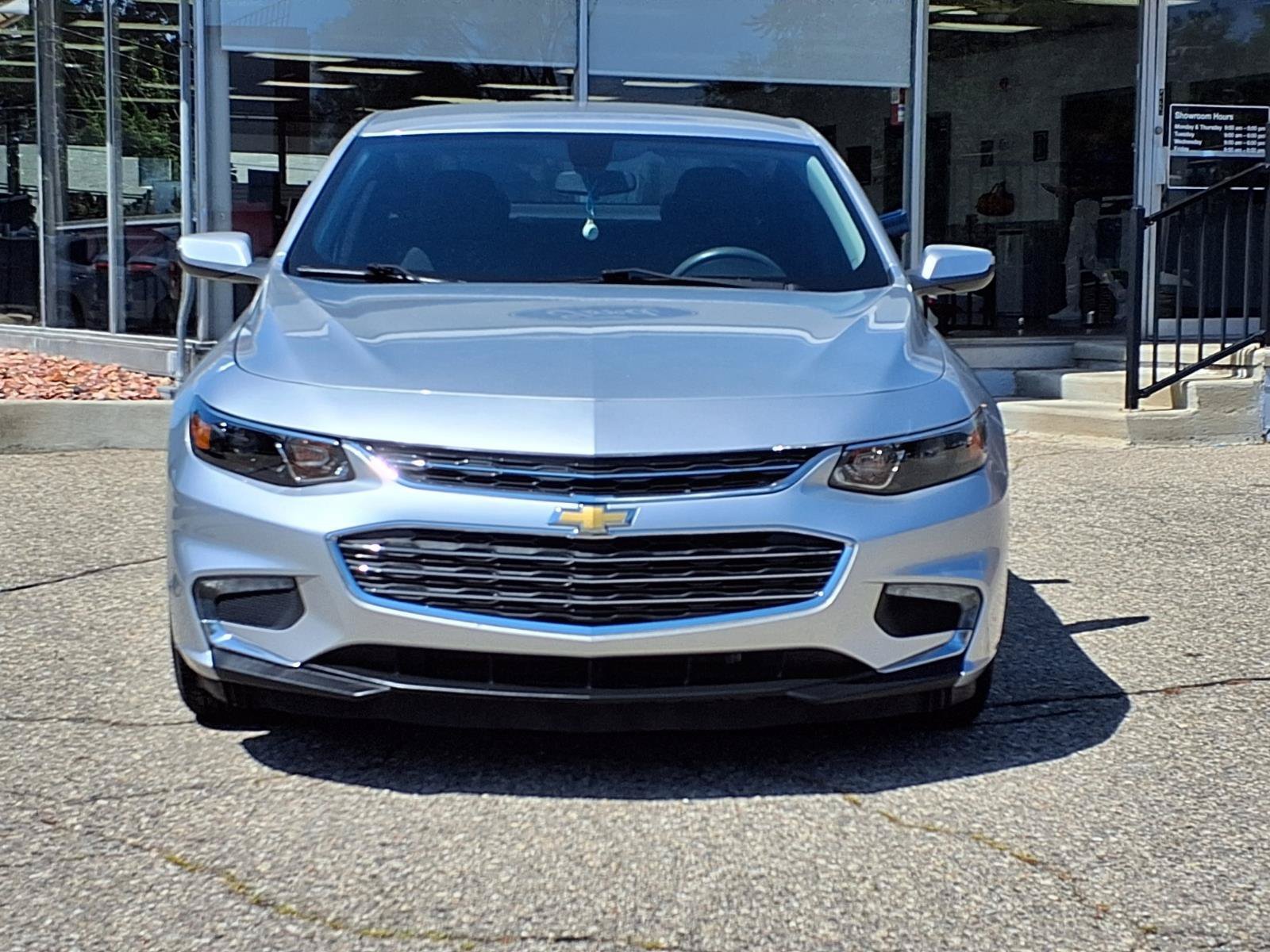 Used 2016 Silver Ice Metallic Chevrolet LT image 20