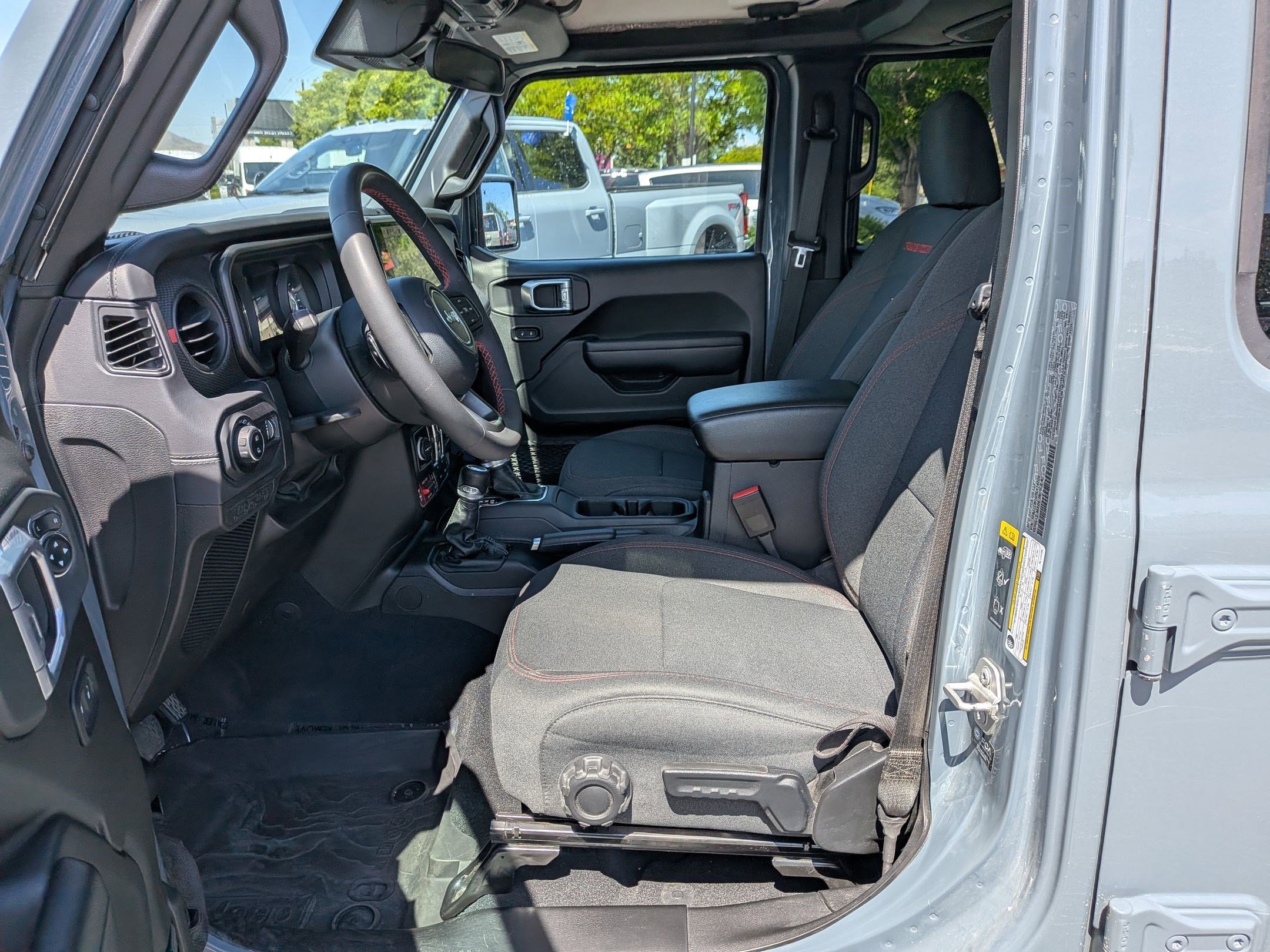 Used 2024 Anvil Clearcoat Jeep Rubicon image 26