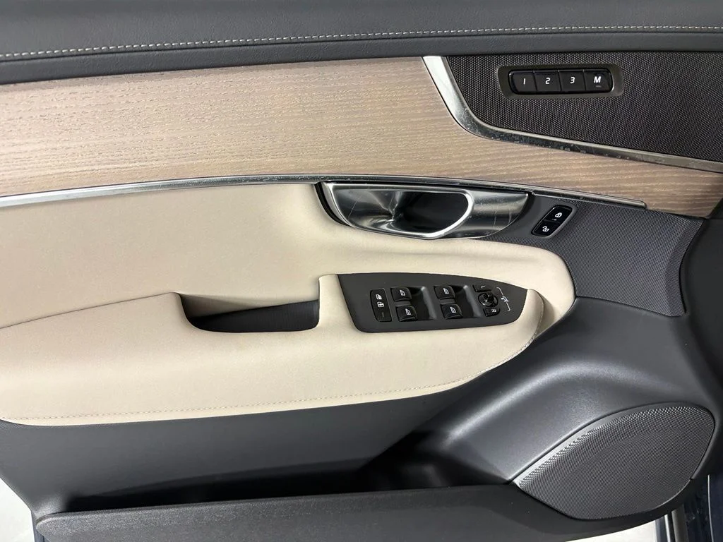 New 2026 Denim Blue Metallic Volvo Plus image 19