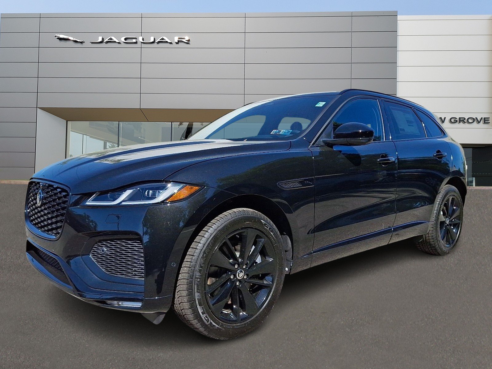 2026 Jaguar F-PACE P400 R-Dynamic S's photo