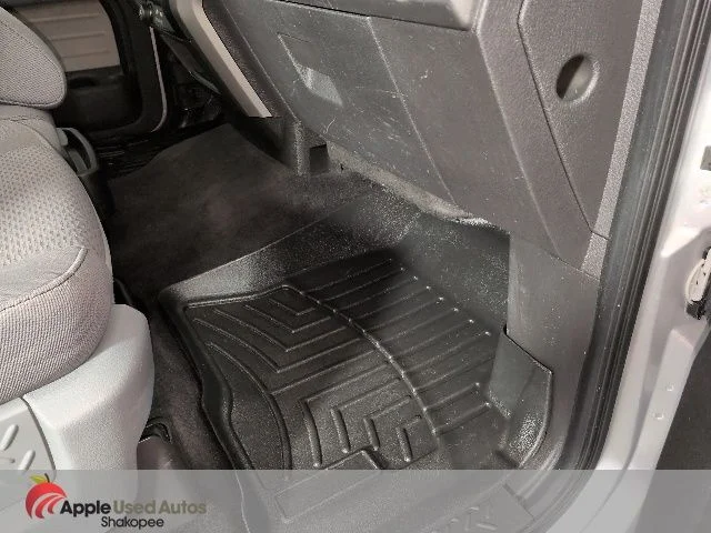 Used 2011 Silver Ford XLT image 35