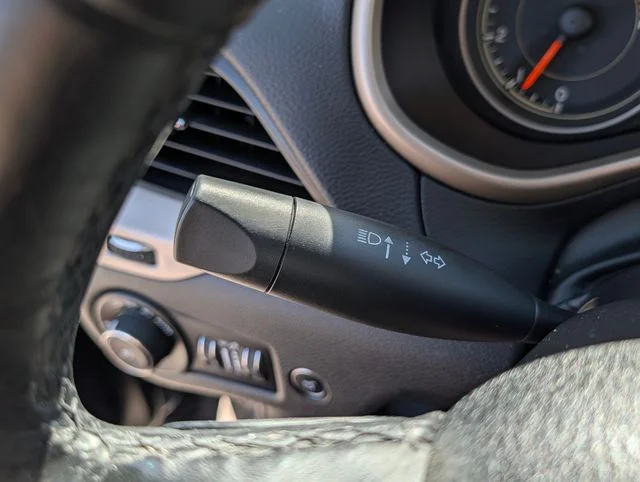 Used 2016 Gray Jeep Limited image 31