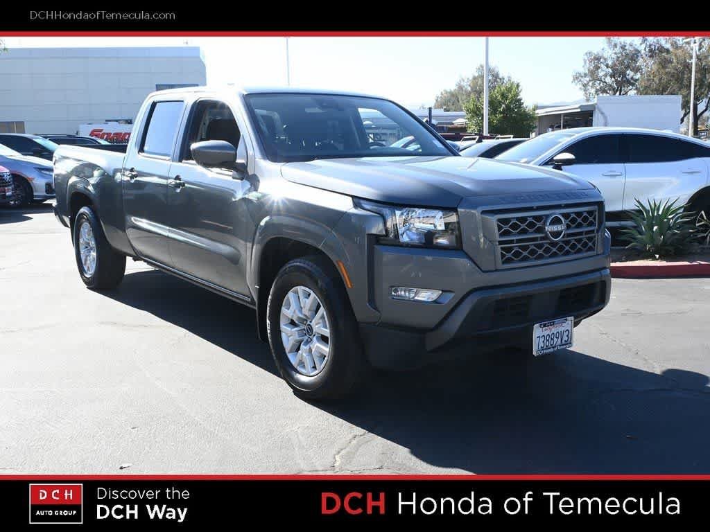 Used 2023 Gun Metallic Nissan SV image 3